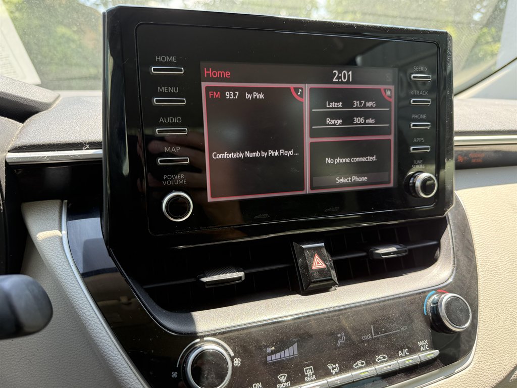 2020 Toyota Corolla L - Photo 10